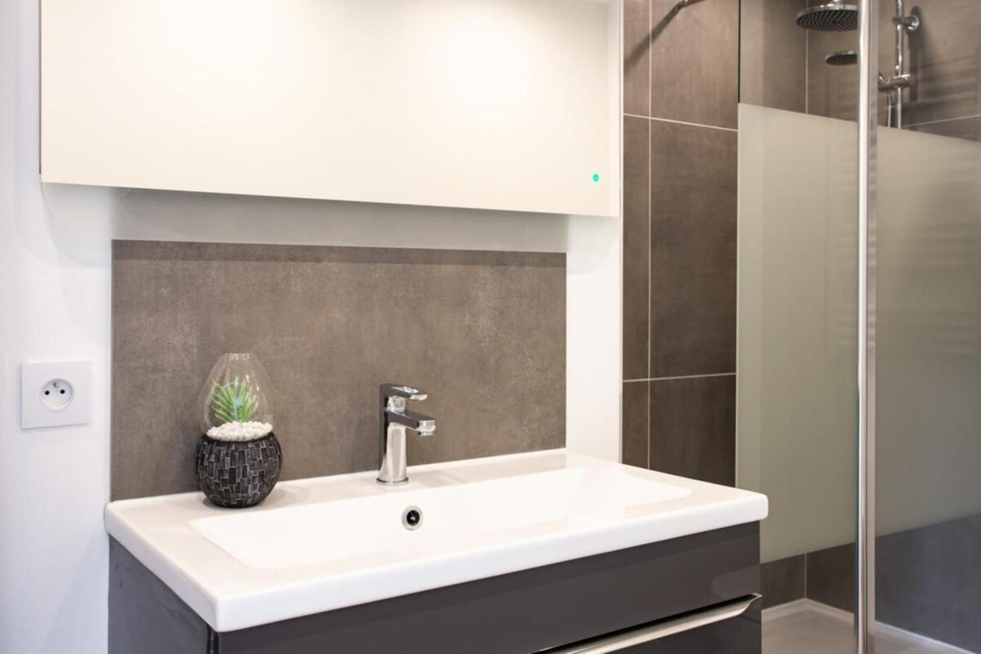 Azur Palm Furnished Flat Appartamento Cannes