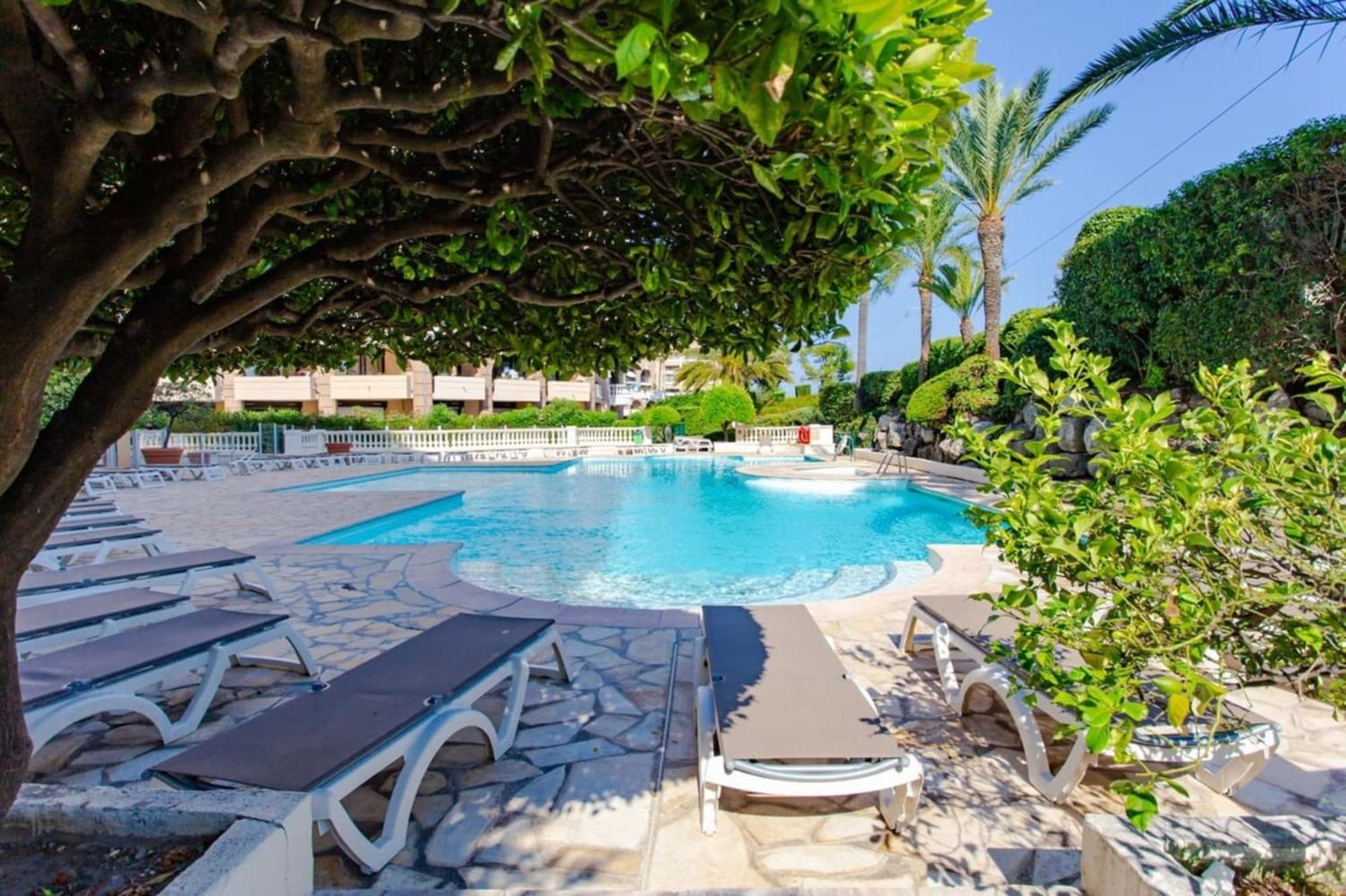 Azur Palm Furnished Flat Appartamento *